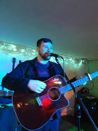 Live music 🎶 tonight <a href="/SandbrookVaults/">Sandbrook Vaults</a> with the fantastic Levi Knapper. Levi will be live from 8:30pm. #vivalavults #livemusic #lovepubs