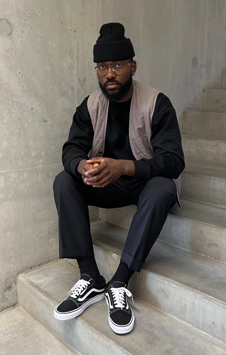 Vans's tweet image. The Old Skool, a go-to style. Classic Since Forever. vans.com/classics