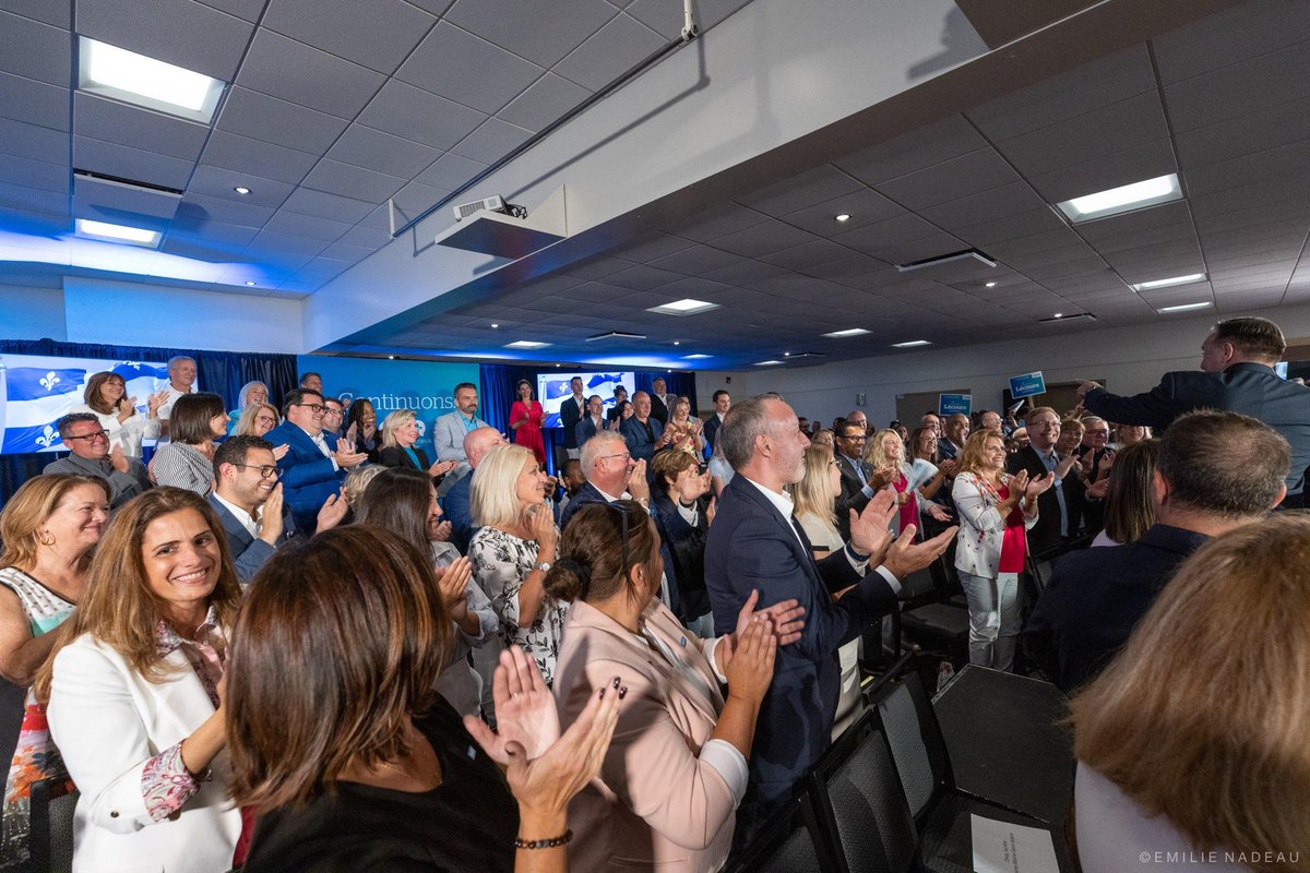 coalitionavenir's tweet image. On est derrière vous M. Legault!

#FaceàFace #CAQ2022 #polqc #qc2022 #continuons