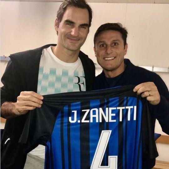 Inter's tweet photo. Quante emozioni, Re 👑
Grazie di tutto, @rogerfederer 🖤💙🐐 https://t.co/crT0XX3UPZ