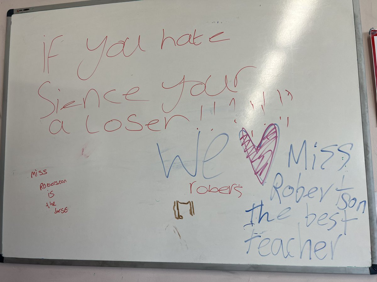 MsRobertsonBio's tweet photo. Feeling the love from S1 and S3 🥰 Little tokens of appreciation are the best 🫶🏼 https://t.co/MCLjs03Yk9