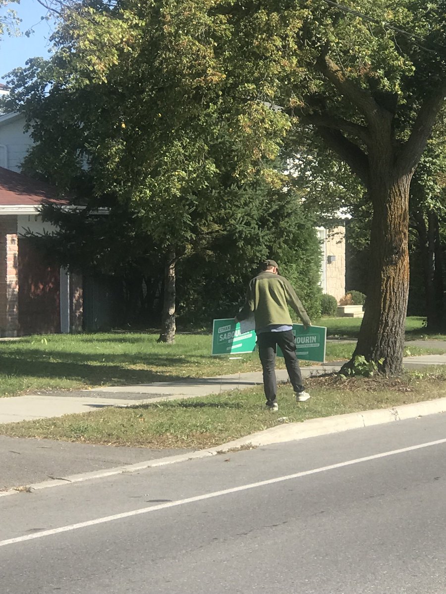 7busboy7's tweet photo. #thesignguy with ⁦@EthanSabourin⁩ today putting out signs in #Riverward https://t.co/Bg0yfS1FEO Great to support those wanting to represent our community’s voices ⁦@ShawnMenard1⁩ ⁦@ArielTroster⁩ ⁦⁩ ⁦@HorizonOttawa⁩ ⁦#ottpoli⁩ https://t.co/4ixg8jShTi