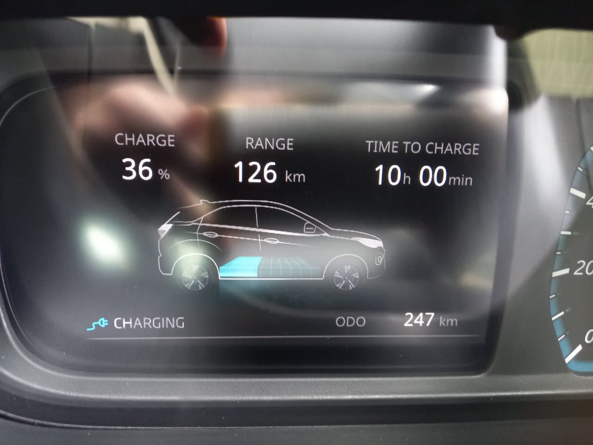 MJ_Programmer's tweet photo. My car first charging at home 😇@NexonEVOwnerClb @Tatamotorsev #nexon #TataMotors #nexonevmax #ev #green https://t.co/9y95G6zgZH