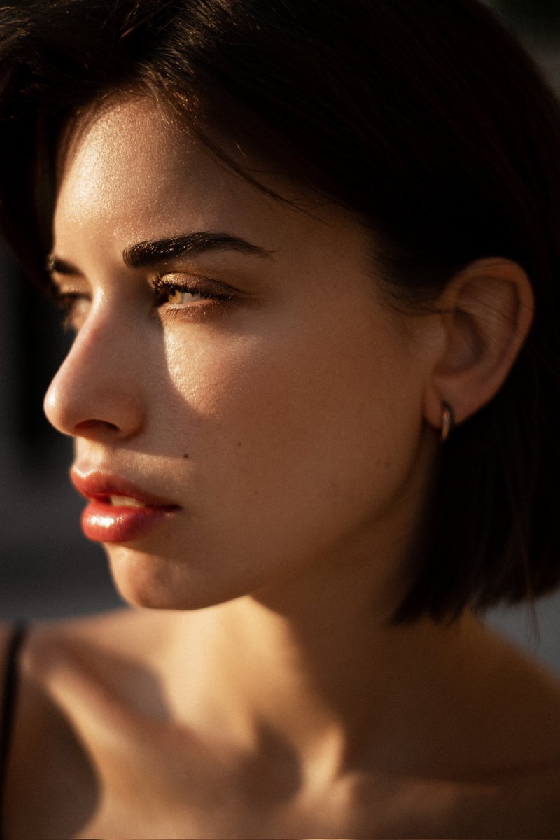 Aquella mañana nos bañamos en el sol tempranito y desayunamos croissants ☀🥐

Twitter, no me seas como Instagram y haz que mi contenido llegue lejos 🧡

#photographer #portraitphotography #editorialphotography #editorialshooting #actress #cinematicphotography #shooting