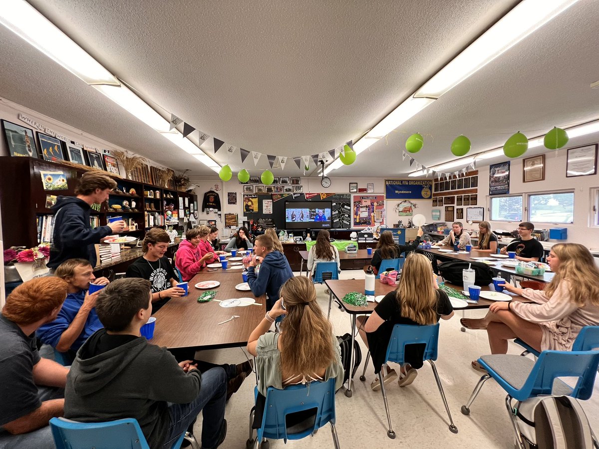 DesiSeverance's tweet photo. Party it up! Watching the live #teachag webcast with some the best people ever! #tagged22 https://t.co/WSyJJii32j