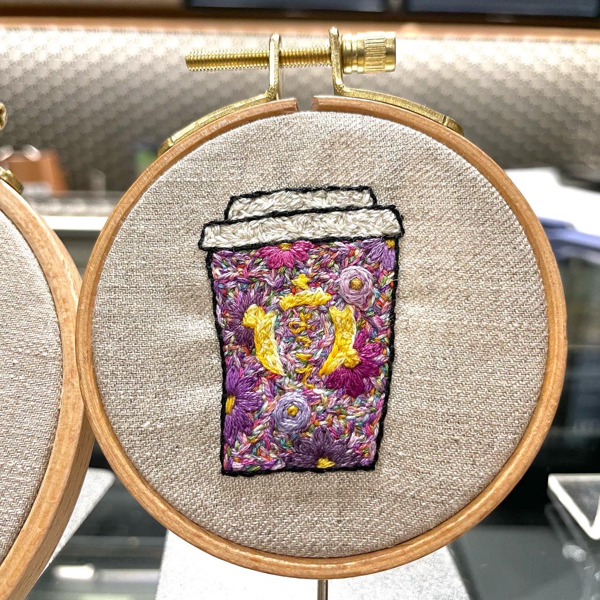 apple_boy1997's tweet photo. Yakiimo Starbucks Embroidery 🍠☕️ https://t.co/HL6AureE9g