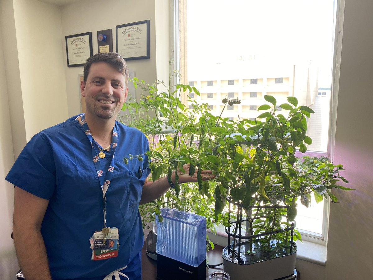 McgObgyn's tweet photo. FACULTY FEATURE: Dr Biskamp (recipient of the 2022 CREOG National Teaching Award from our program) joined us in 2020 following completion of his residency training at University of Texas Health Science Center - San Antonio, and he has been a fantastic addition to the program! https://t.co/8yvnukMFpM