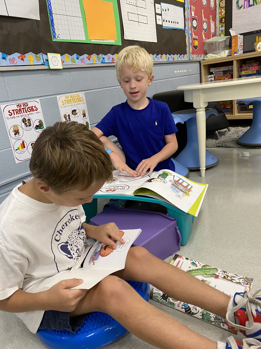 Amazing partner reading in first grade! #lfmemories #chinspires