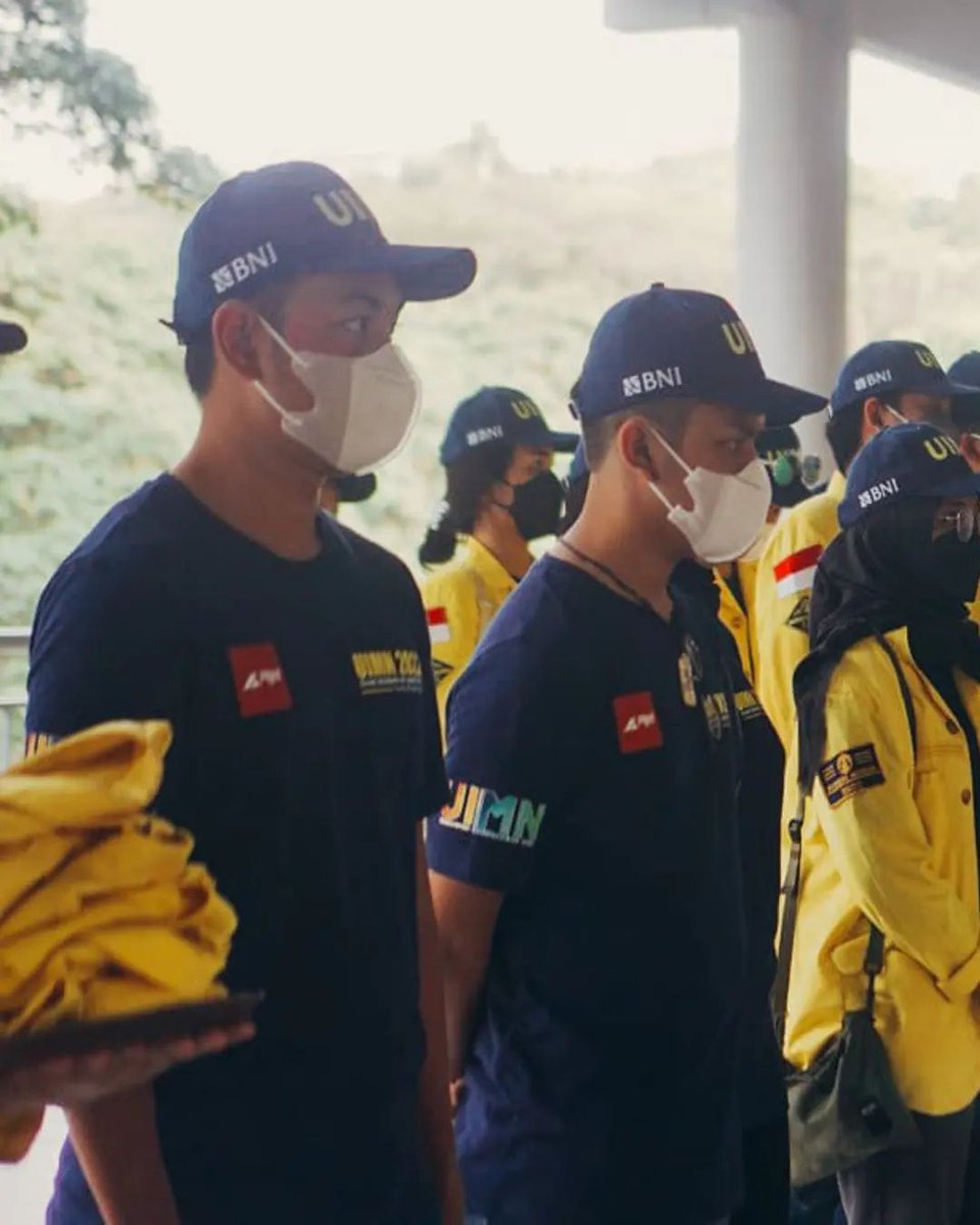 mapala_ui's tweet photo. Mapala UI berkolaborasi dengan beragam mahasiswa UI dari berbagai latar belakang keilmuan dan organisasi kemahasiswaan untuk melakukan kegiatan riset dan pengabdian masyarakat.
Simak terus keseruan perjalanan tim selama di Sumbawa melalui lini masa kami ya, Sob!
#MapalaUI https://t.co/2agwLv0j0p