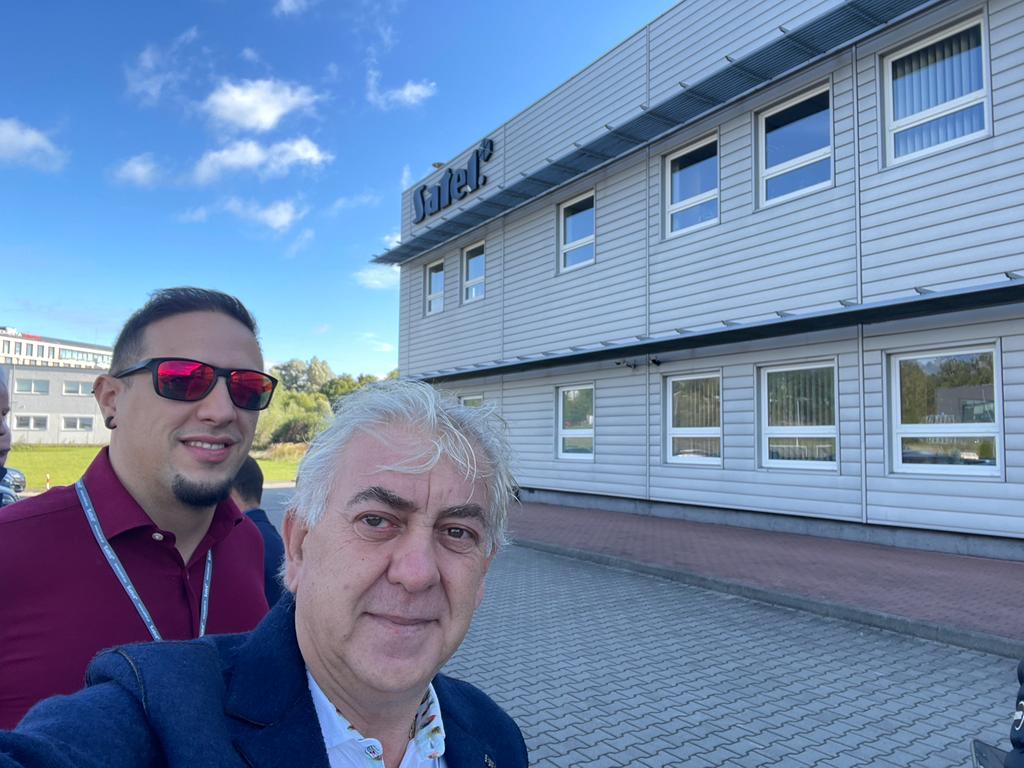 Eurosicurezza's tweet photo. in visita da SATEL in POLONIA!
#RoadToSatel2022 https://t.co/qZh33tMSkK