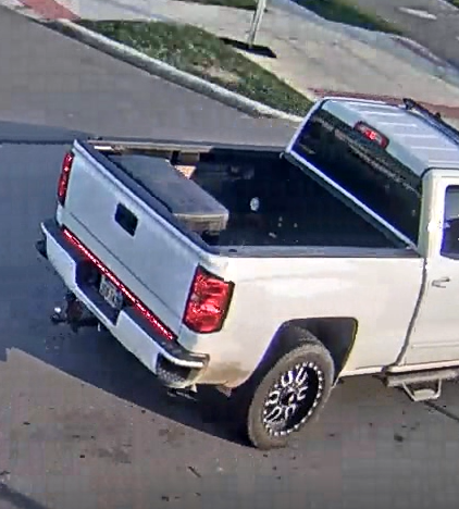 Hilliard_Police's tweet photo. UPDATE: Do you recognize this truck? It has a distinct light bar on top, as well as lights on the tailgate, and a toolbox. Please call police with information. https://t.co/yfBRMEaKB8