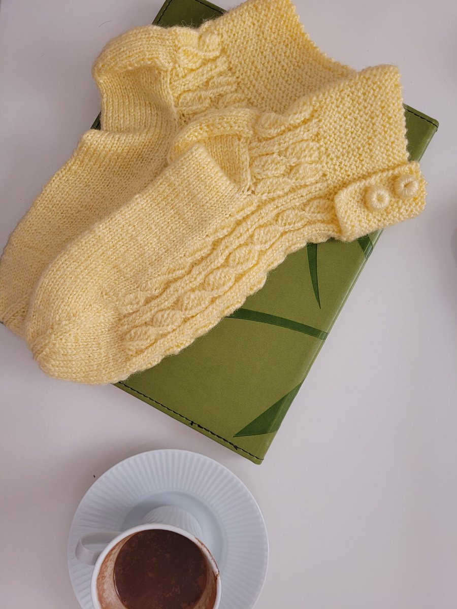 KbKnitting's tweet photo. Excited to share the latest addition to my #etsy shop: Yellow Color Women&amp;#39;s Winter Thick Socks, Winter Home Socks, House Slippers, Thick Home Socks.. #thicksocks #womenssocks #booties #shortsocks  #alaskasocks #homesocks #turkishsocks #patternedsocks https://t.co/011VGuFIyi https://t.co/9VmEgQYrDa