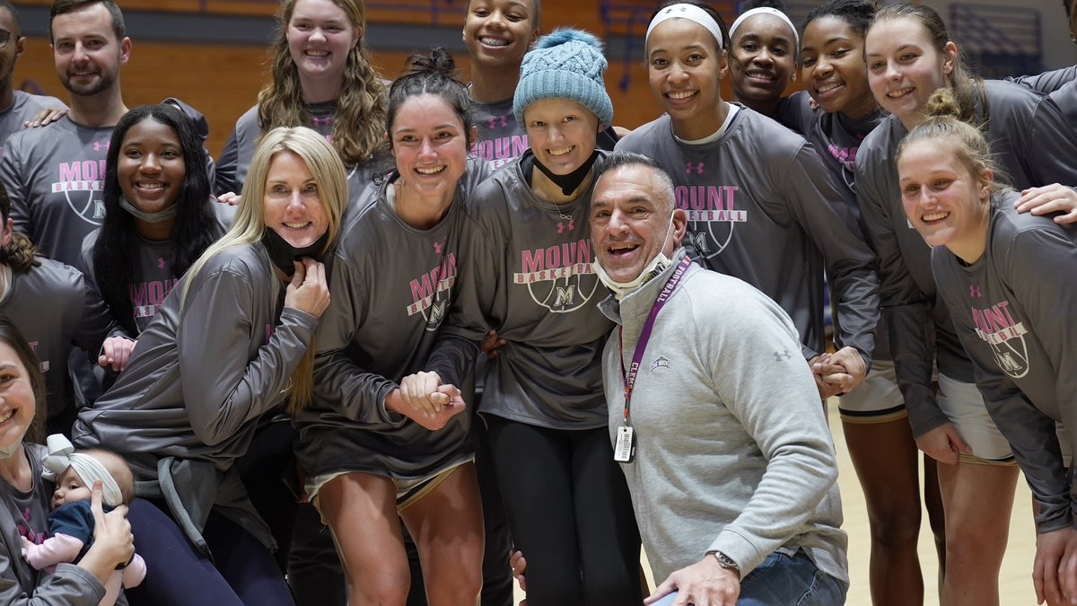 MountAthletics's tweet photo. Our heartfelt condolences to the Bresee family on the passing of Ella. She will always be an inspiration to the Mount family for her perseverance and bravery in her fight. Please join us in support and prayers for the family during this difficult time. #EllaStrong https://t.co/LsmmjVL5u4