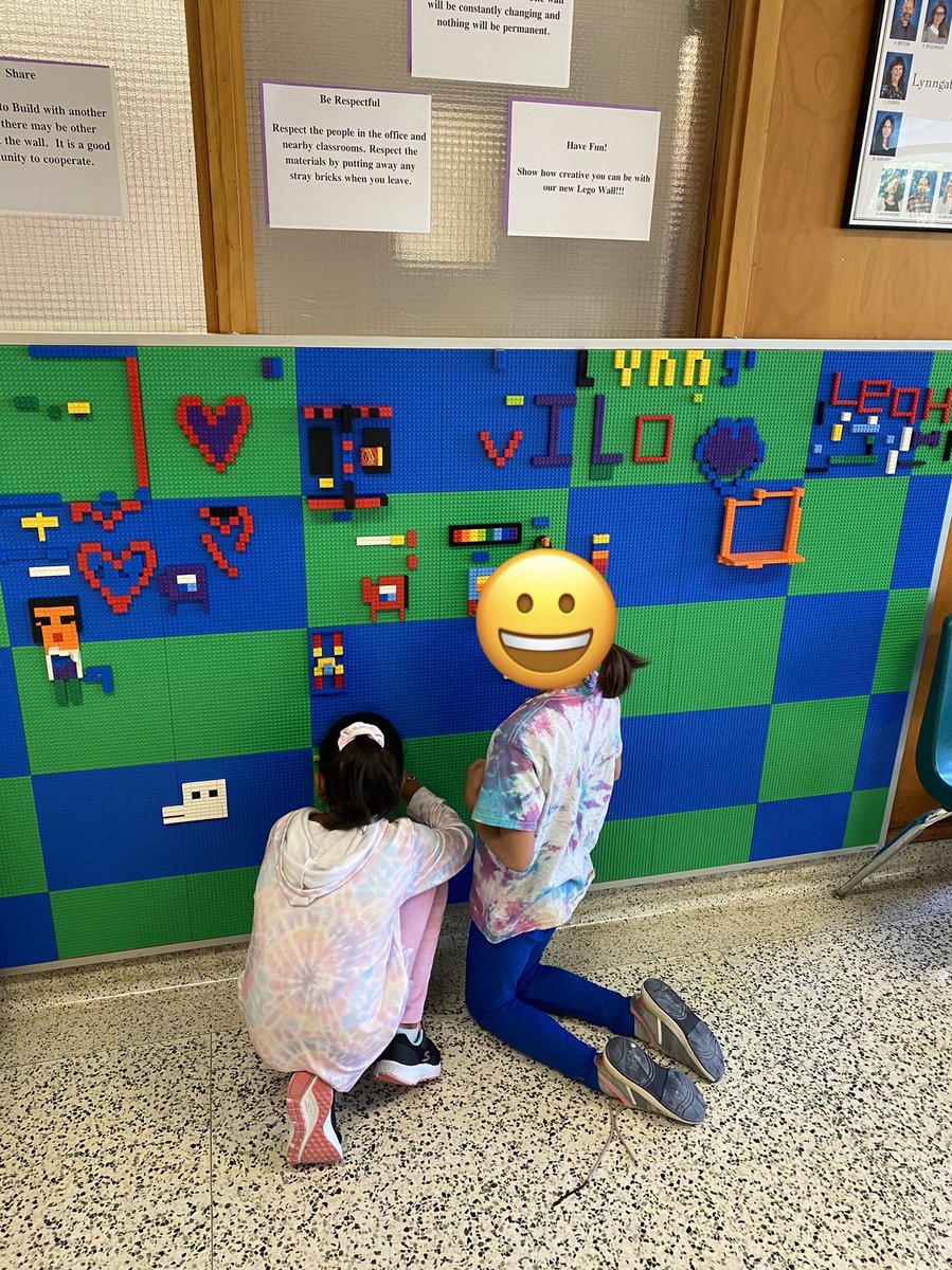 Our new Lego Wall is a big hit with the students! #STEM #mindfulness @LN10Alvarez <a href="/LC2_TDSB/">Learning Centre 2</a>