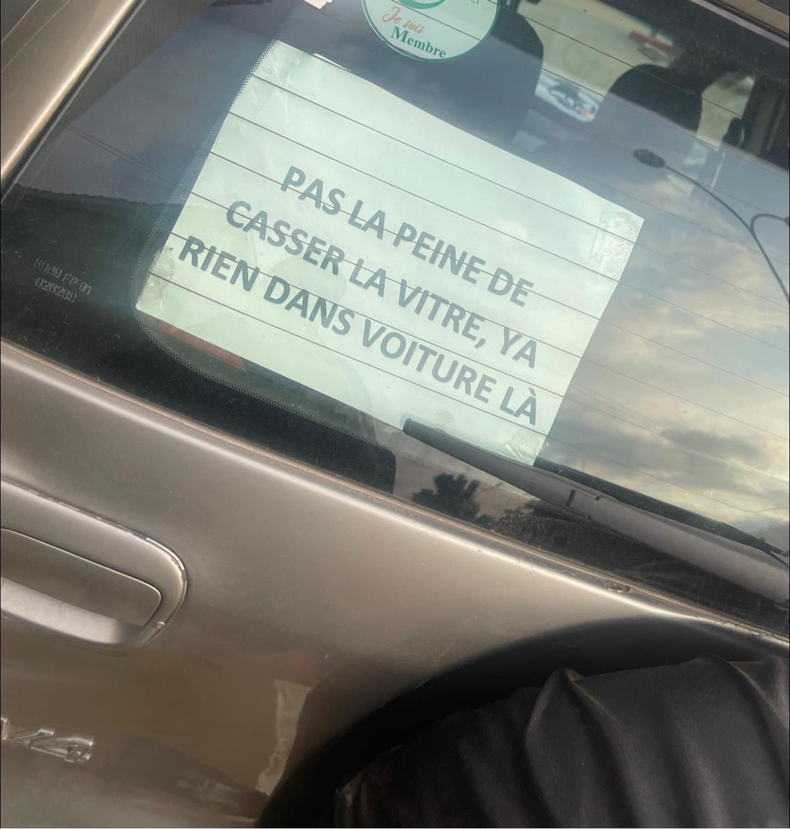 CedayBoho's tweet photo. Les ivoiriens sont incroyables 🤣 https://t.co/ihohR1nHEV