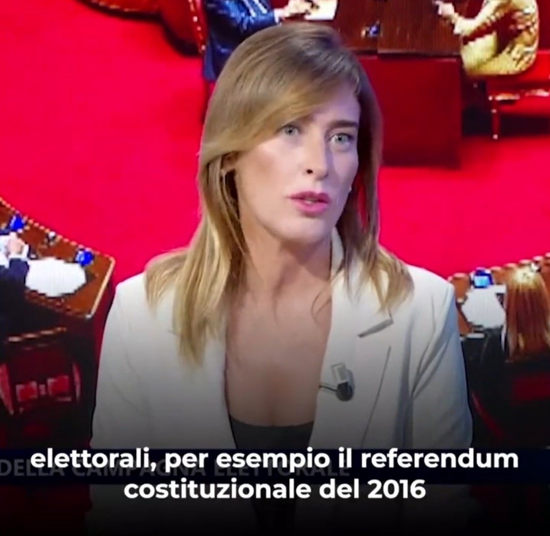 elebohh's tweet photo. non diventa vecchia con gli anni ma più nuova ogni giorno
#instameb #semicit https://t.co/TaoRgHj9nL