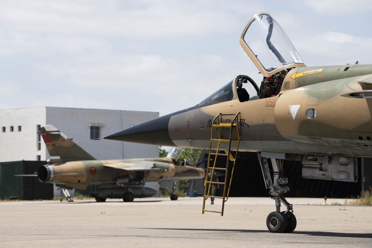 KOMARMIES's tweet photo. #Moroccan Air Force 🇲🇦 #Mirage MF-2000 #ASTRAC Block 

May 2022 - Sidi Slimane #RMAF Base

#AirForce #Morocco #Maroc https://t.co/3Vytx5aEA6