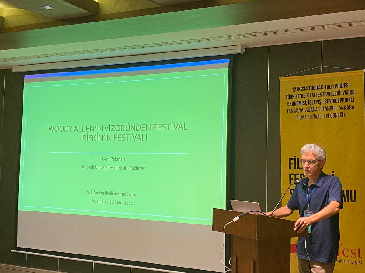 filmfestivalsym's tweet photo. Kocaeli Üniversitesi'nden Cem Pekman, "Woody Allen'in Vizöründen Festival: Rifkin'in Festivali" başlıklı sunumunu gerçekleştiriyor. @altinkozaff @screenfestjrnl #filmfestivalsymposium2022 #symposium2022 #screenfest https://t.co/ots7lHJuP4