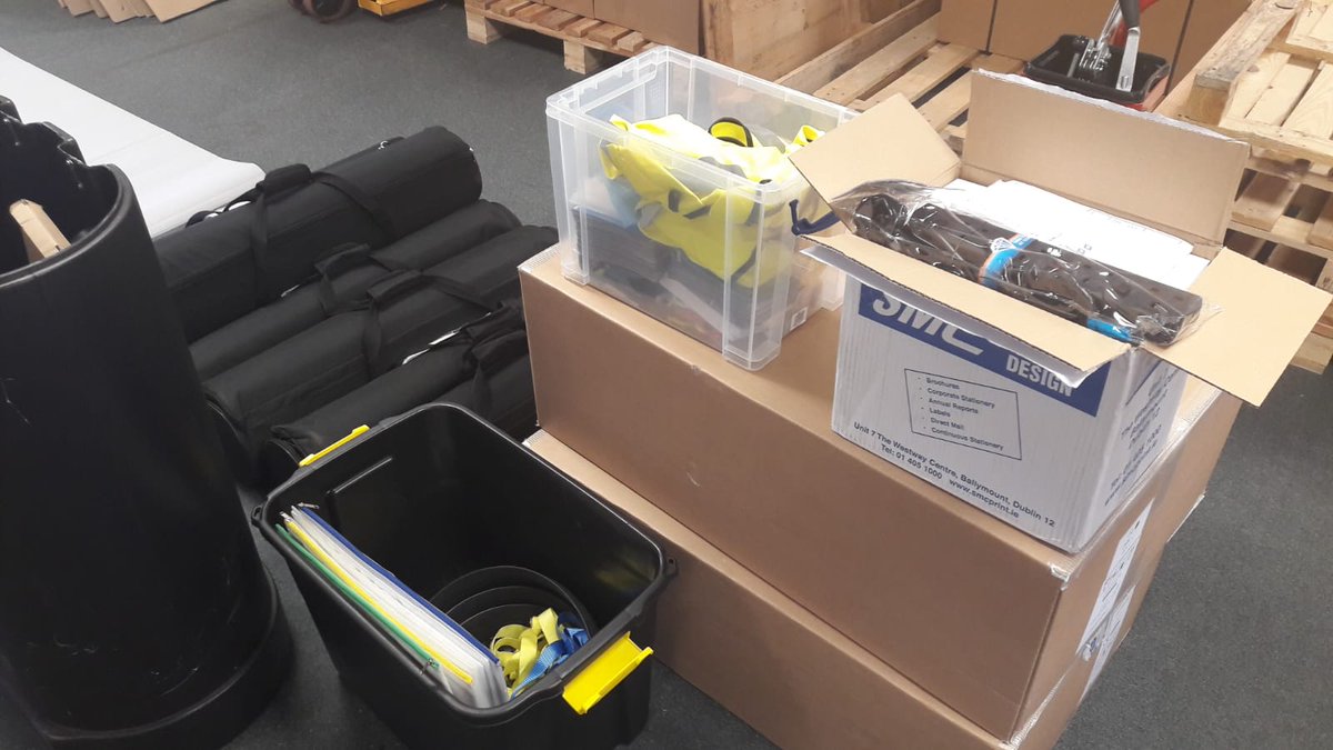 CreaseStreamUK's tweet photo. If packing for #ThePrintShow is anything like packing for holiday, we'll no doubt get there &amp; realise we've forgotten something! With that in mind, is there anything obscure that you took to a #TradeShow once that you can no longer go without? #PackingList #5DaysToGo #CardFolder https://t.co/Vun4ihpZ61