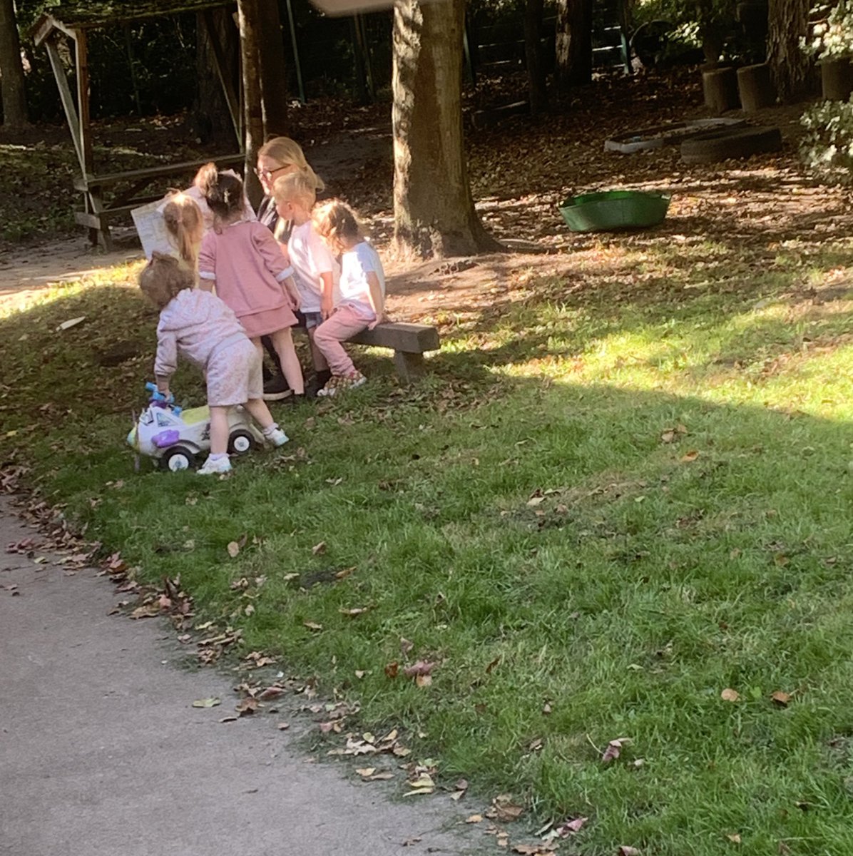 I love the view from my office window ☺️ The children have used the outdoor area to go on a bearhunt 🐻 Becky is now sat with them reading the story📕  <a href="/PorticoNicole/">Nicole Politis</a> <a href="/SarahFilPortico/">Sarah Fillingham</a>