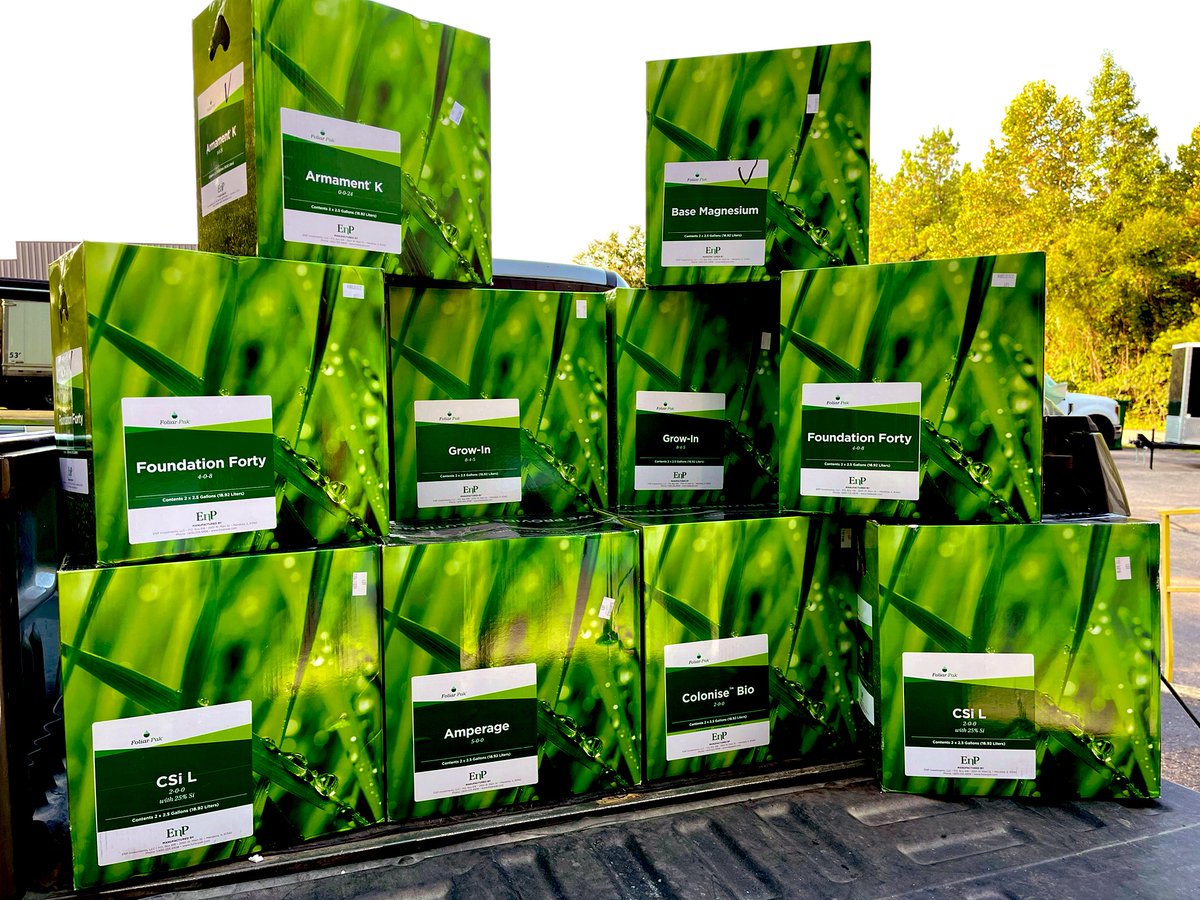 mstowers4269's tweet photo. Getchoo some @FoliarPak !!! #feedem #foliarpak #advancedturfsolutions https://t.co/0GhBvGXe45