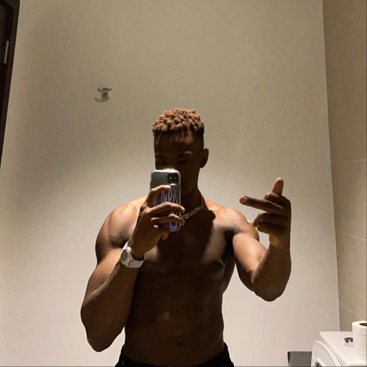 BreakerCatfish's tweet photo. #NewProfilePic https://t.co/vYFJSEA6DG