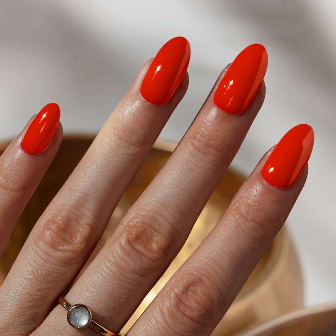 OPI_PRODUCTS's tweet image. The pow-der is at your fingertips! Dip clients’ nails into #RustAndRelaxation in #OPIPowderPerfection for durable, shiny manis that last 2+ weeks.