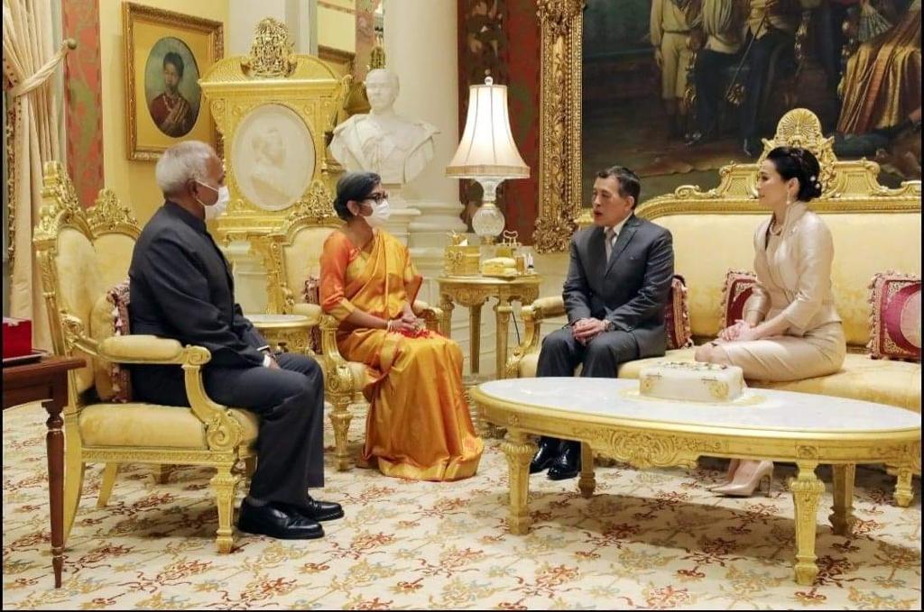 suchitra_durai's tweet photo. During farewell audience with Their Majesties King Rama X and Queen Suthida. https://t.co/cm1LJsrkoJ