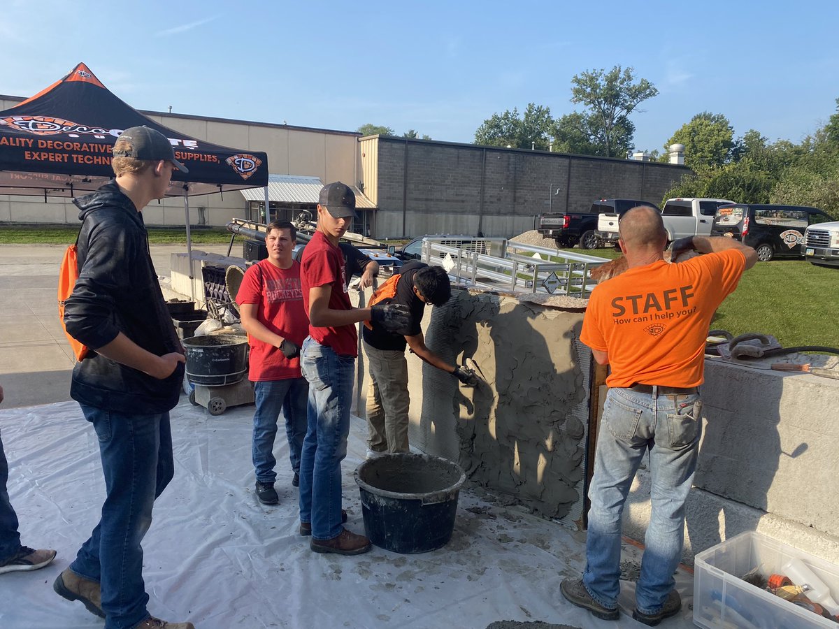 MrCarpenterHHS's tweet photo. Shoutout to all the concrete guys that are demonstrating the stamped concrete, vertical concrete, floor epoxy and concrete tables. #OneButlerTech #DecoCRETE https://t.co/tmasj5CA0F