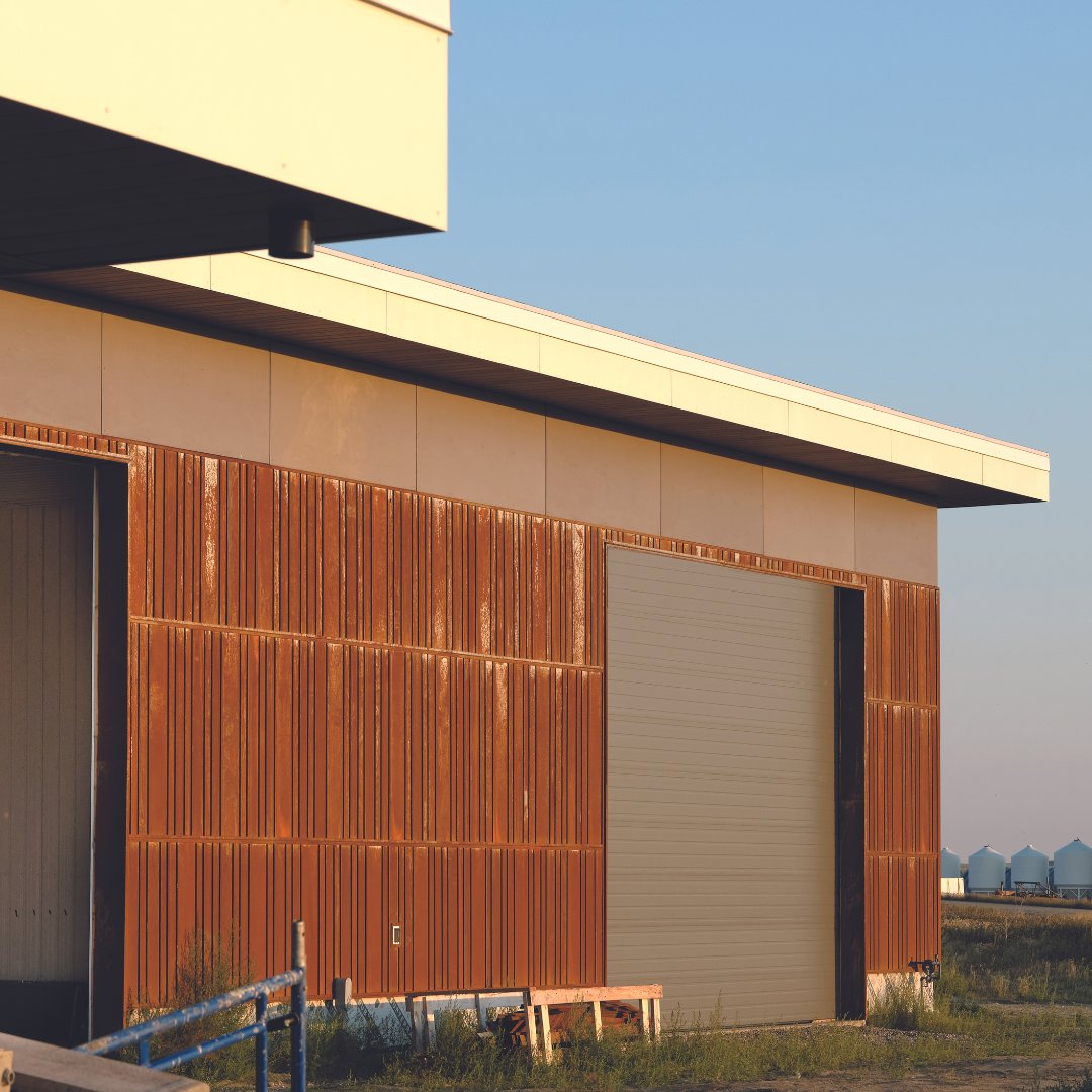 Pictured: Indaten™️ introducing texture and shadow to this prairie field building. Rather than a single monolithic block, panels &amp; layers create subtle visual interest through different stratified lines.

steeldesignmag.com to learn more.

<a href="/010110arch/">One One Ten | Architecture + Urbanism</a>
<a href="/ArcelorMittal_D/">ArcelorMittalDofasco</a>