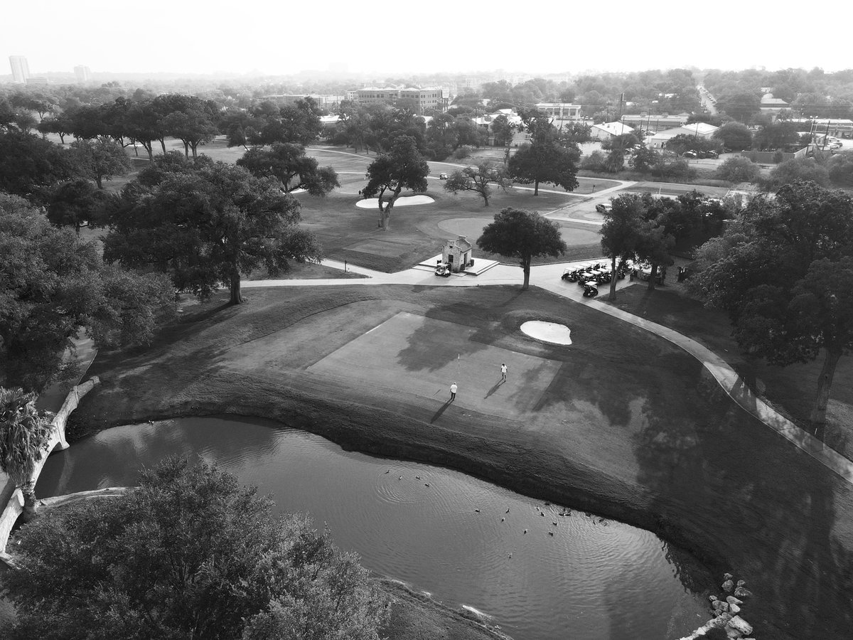 AlamoCityGolf's tweet photo. #TBT to yesterday morning at Brackenridge Park.
#TBT #GolfBrackenridgePark #GoodMorningSA https://t.co/i83xlSE73H