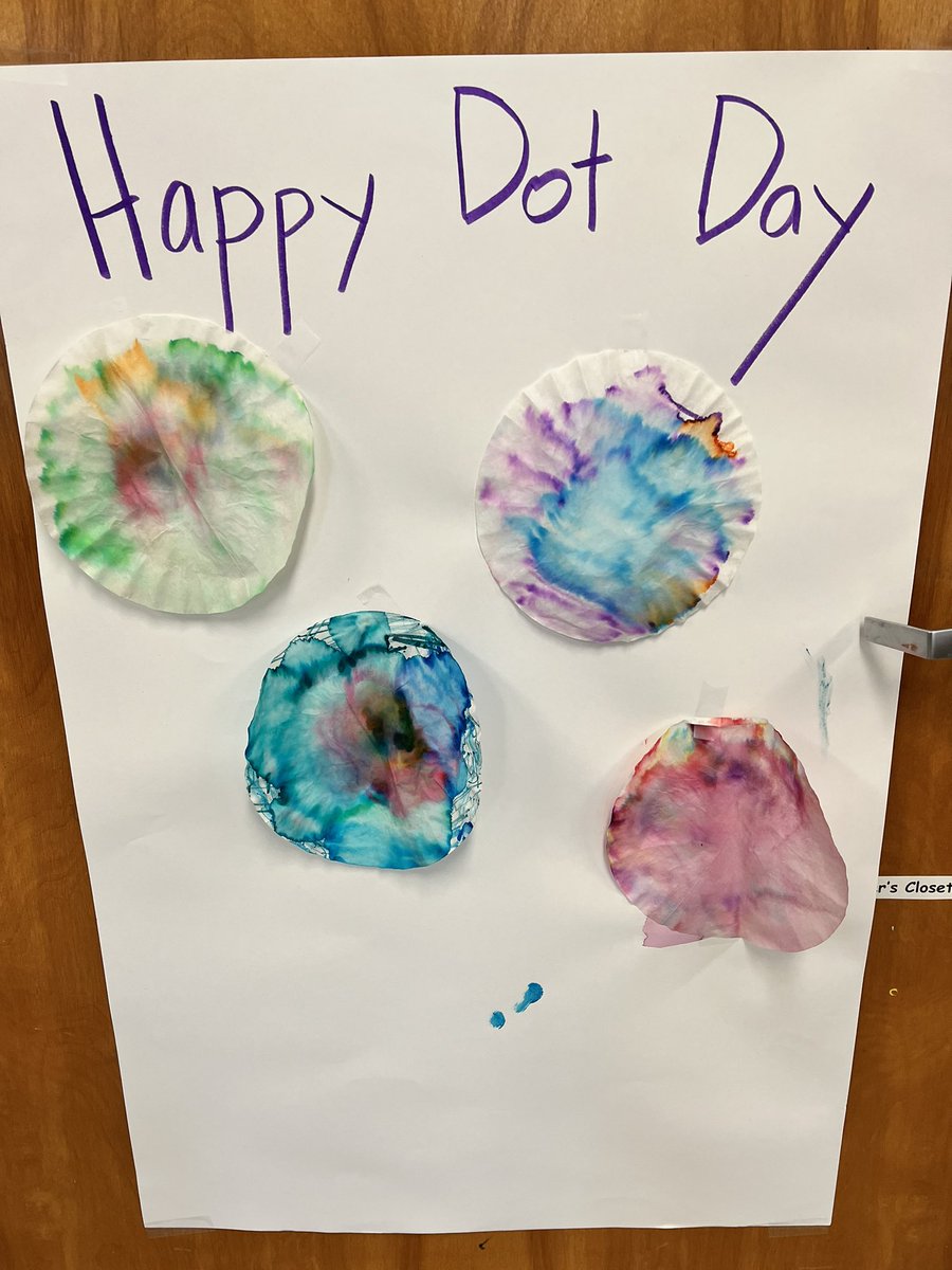 SCSVTPREK's tweet photo. We celebrated #InternationalDotDay by making marks with lots of colors. Thank you @peterhreynolds for your inspirational story that lets us know we are all artists! #cvsdvt #scslearns https://t.co/uBi5KxGt6a