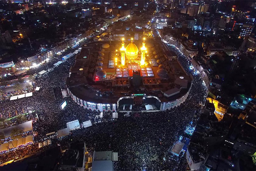 atefeh_khanom's tweet photo. حسینی که باشی؛ حتی از پیاده روی اربعین هم جا مانده باشی باز امام حسین هواتو داره شک نکن😉😢

از دور سلام اربابم🖐️😍

السلام علیک یا ابا عبدالله الحسین علیه السلام 💔😢

#حب_الحسین_یجمعنا https://t.co/8hnHZmYv2v