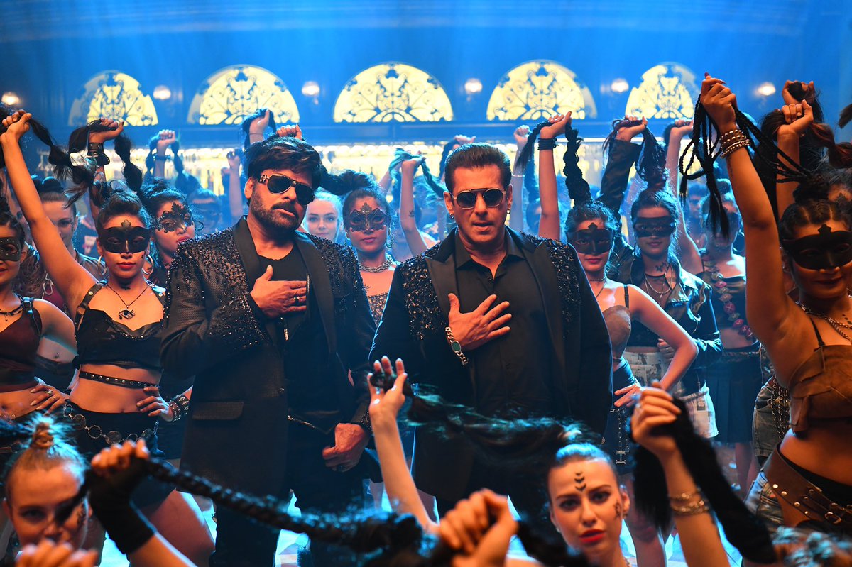 BollywoodBuddie's tweet photo. Due to an unforeseen technical glitch, there is a delay in the lyrical of #ThaarMaarThakkarMaar from #GodFather.
The release date and time would be announced shortly!

#GodFatherOnOct5th #Chiranjeevi #SalmanKhan https://t.co/yPfYmL385t