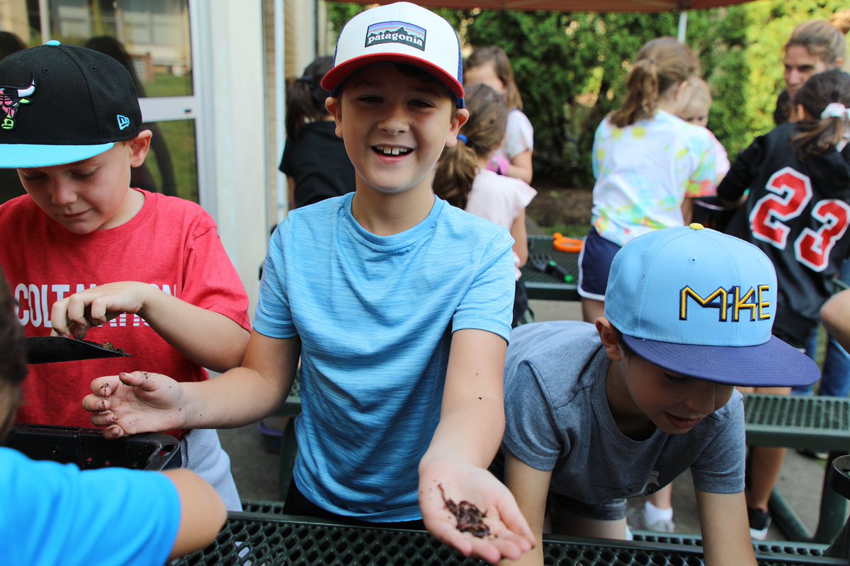 This month our 3rd grade students are doing their elementary science field studies in the BHS courtyards. Today our partners at Mindful Waste taught them how important worms are to soil, plant growth, and overall health of the planet! 🪱🌱 🌍 #WeBelong220