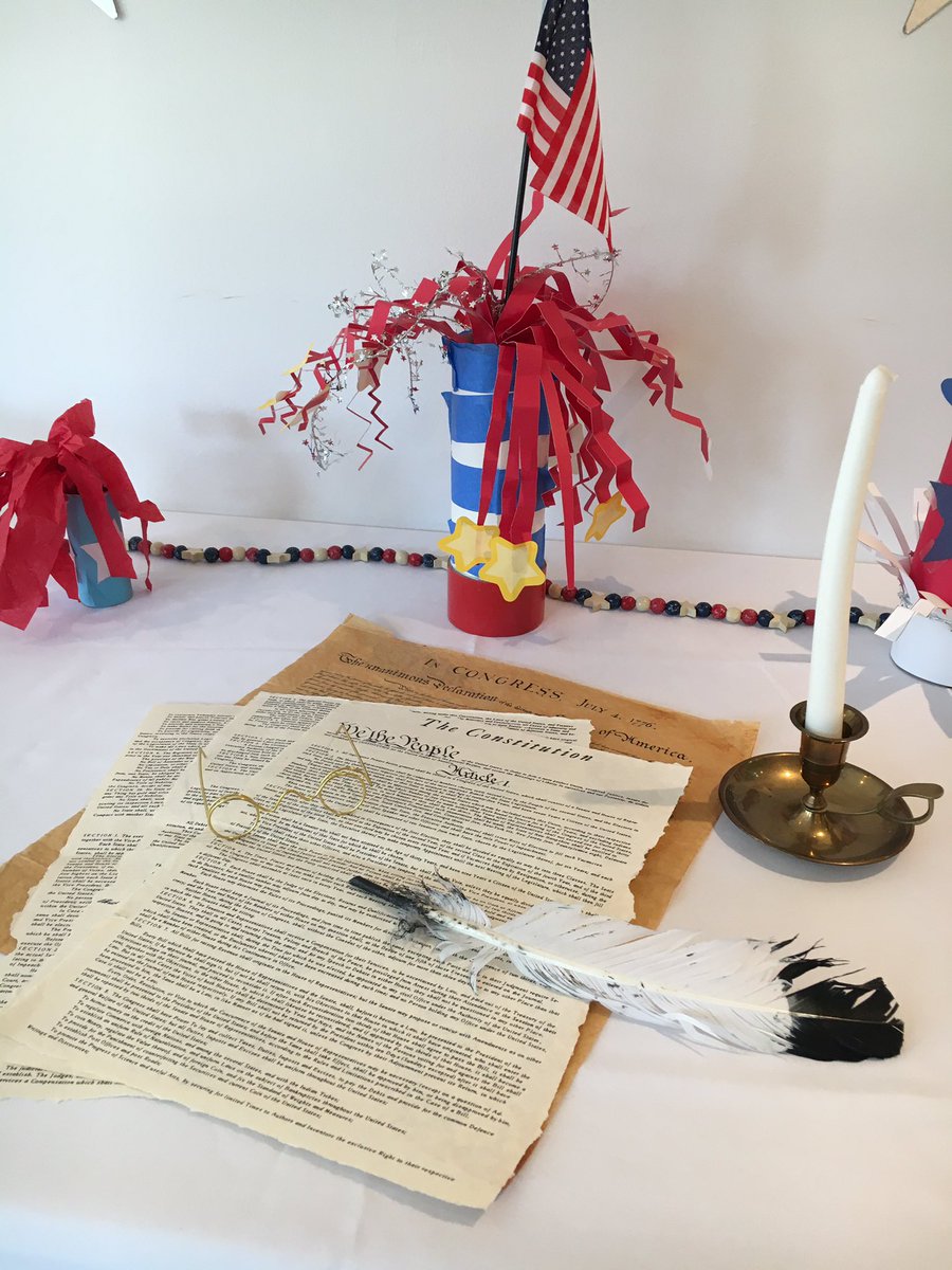 PoffSarah's tweet photo. Helping Monticello Society of Children of the American Revolution of Jefferson City, MO with a Constitution Display today.￼  The handmade items were made by some of the members.  #usconstition #WeThePeople https://t.co/thYh6lBbFl