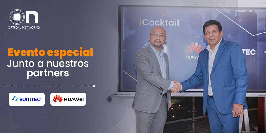 TelcoEmpresasON's tweet photo. Recientemente tuvimos el gusto de reunirnos con nuestros partners y líderes de las #telecomunicaciones @Huawei y @SUMTEC. Este evento tuvo por finalidad afianzar los lazos entre nuestras compañías para seguir creciendo en conjunto.
#Huawei #SUMTEC #OpticalNetworks https://t.co/Lhy0XVziYT