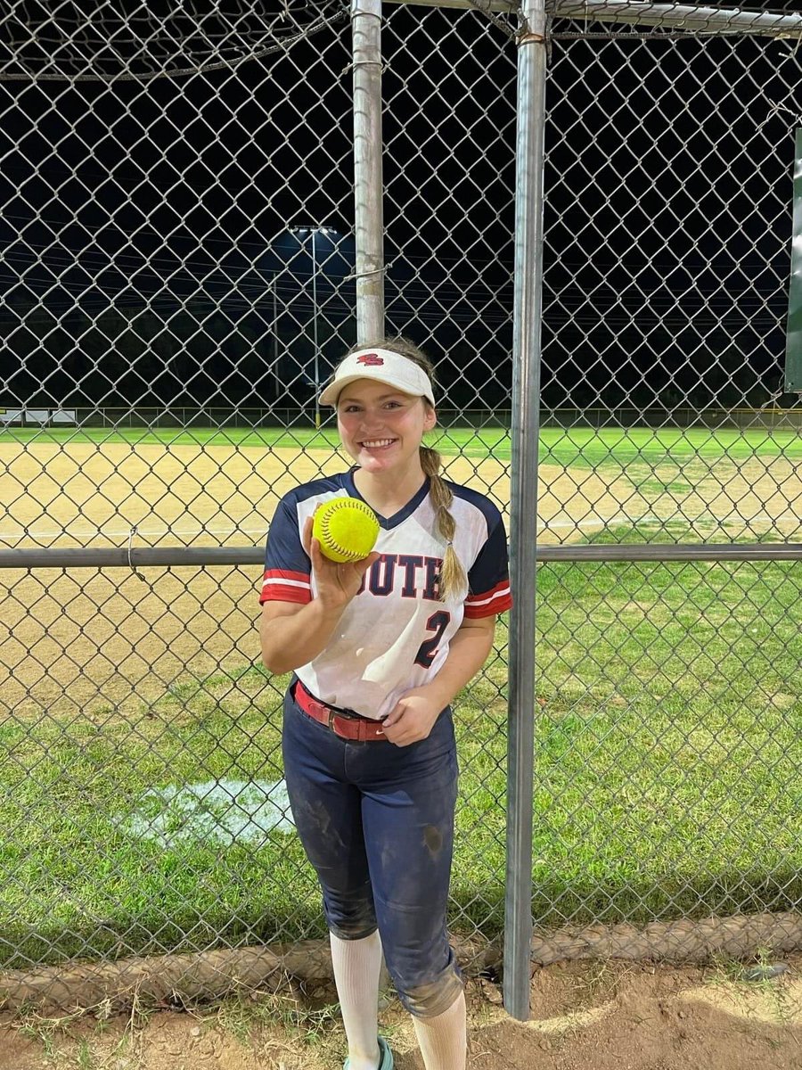 Bombers 18U player <a href="/JumpsHil/">Hilary Jumps</a> going big fly last night. Nice work kiddo!!! <a href="/MO_Bombers_2005/">Missouri Bombers 18u Gold Veselske/Roth</a> <a href="/BombersMissouri/">Missouri Bombers Gold 18U</a> #AllGasNoBrakes #BomberNation