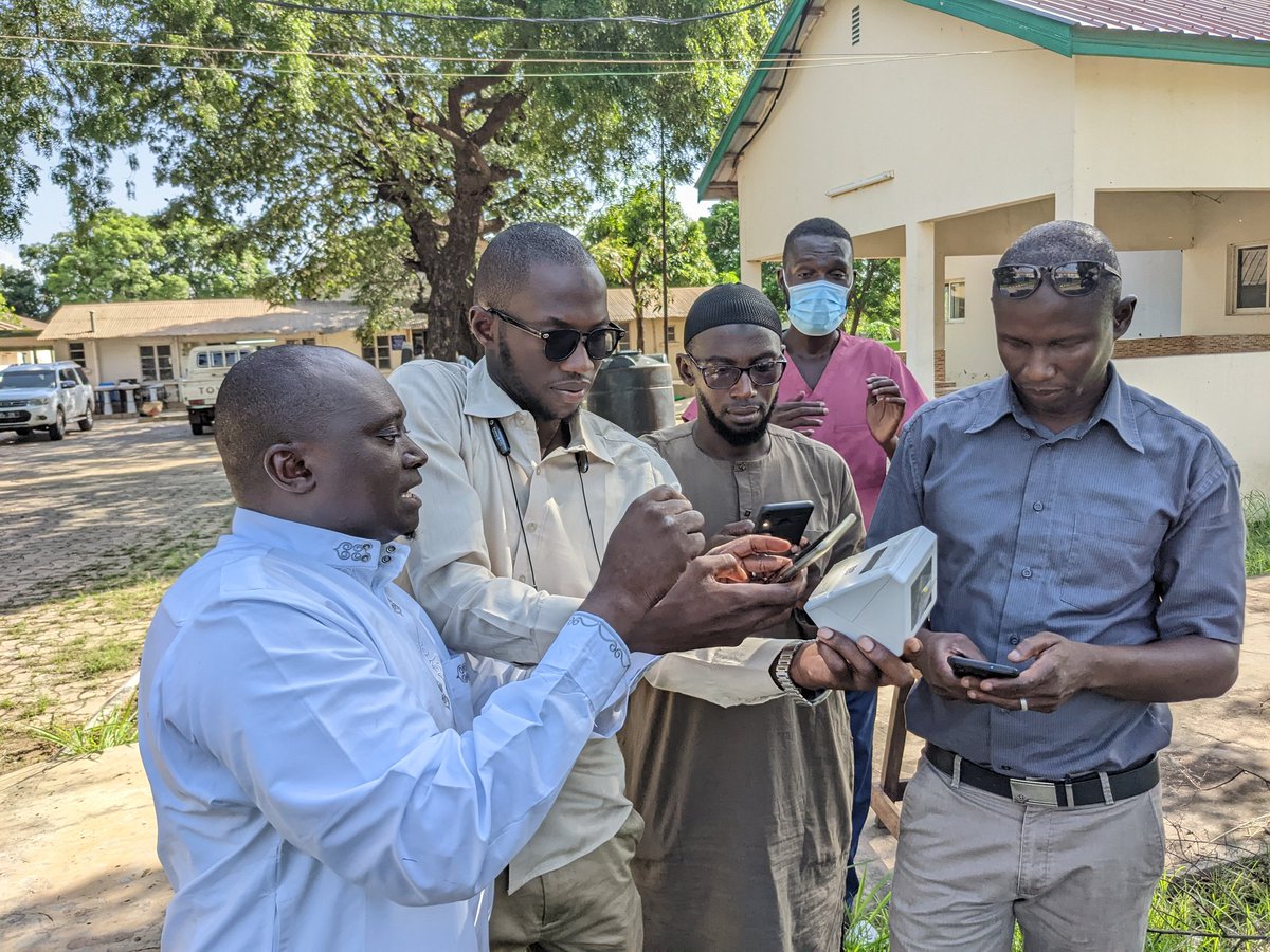 cleanaironea's tweet image. #TheLegacyProject - The Gambia AQ Project team just deployed the #Airnote monitor after a few weeks of calibr in Ghana supervised by @alfelix123.
cc: @BubaHon1, @LaminBojang103, @ibrahim2ray84.
Curtsied: @d_westy, @pallavipnt, @dr_sun_shine, and #SeanWihera