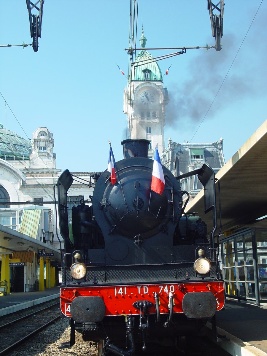 🚉 à l'occasion des <a href="/JEP/">Journéesdupatrimoine</a> visites de la rue souterraine sous la #gare de <a href="/VilleLimoges87/">Ville de Limoges</a> Bénédictins 🏆 et le train vapeur du CFTLP 👀: samedi et dimanche 10h-12h 14h-17h quai A #PatrimoineSNCF <a href="/NvelleAquitaine/">Nouvelle-Aquitaine</a>