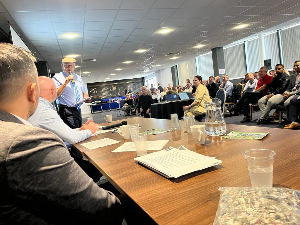 WheeldonGroup's tweet photo. James Wheeldon and Grahame Dunford at Oldham Athletics Football Club Sustainability Conference today. Well done representing Wheeldons and helping people understand more about recycling and SRF. Only 150 people and James Wheeldon feeling unprepared before! https://t.co/OuGsVaH5sE