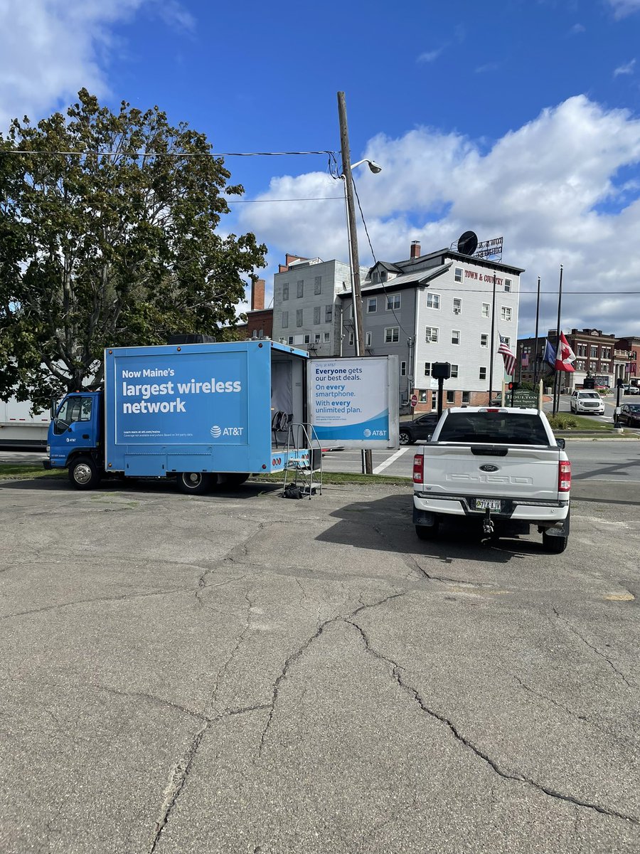 DoodyJesse's tweet photo. The Mobile Store is in Houlton Maine.  There is great coverage in this area and the best way to spread that in this community, is word of mouth.  Just here letting them know that AT&amp;T is Maines Largest Network. @El_MIKE_G @LillardDerick @emilywiper @CurtChaput09 https://t.co/gDyIupI51n