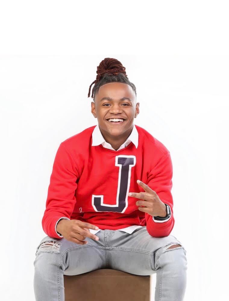 Mentee of the Month is Tyler Powe!💙🤍
He’s a Business Administration major from Ridgeland, Mississippi and his career goals are to earn his coding certification, while opening up his own coding business and pursuing a corporate job! We see your drive at such a young age!