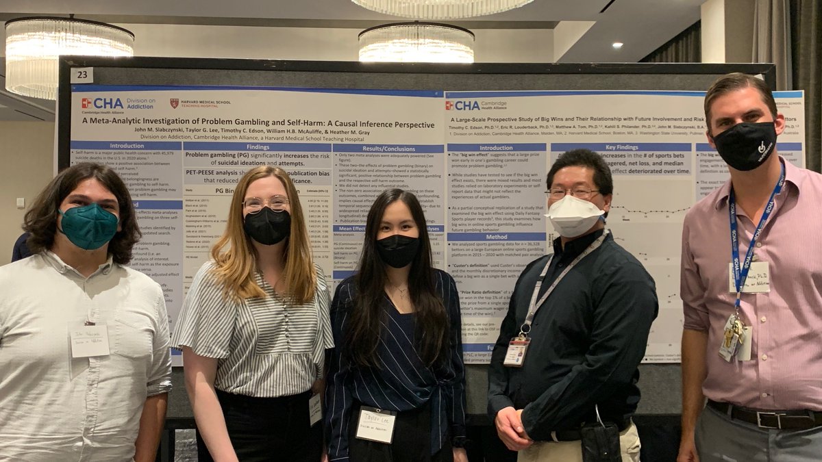 Division on Addiction faculty and staff had a great time discussing our research at last night’s <a href="/challiance/">Cambridge Health Alliance (CHA)</a> Academic Poster Session! Check out our academic posters: ow.ly/OAPk50KKznL