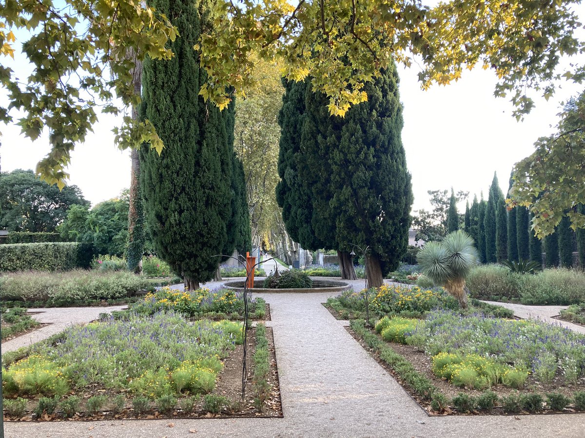 TVT_Innovation's tweet photo. Top départ de la remise des prix de l’Eco Masterclass un lieu magnifique 🤩 : le Jardin Remarquable de Baudouvin à La Valette-du-Var. 🌳
#ecomasterclass #ecoinnovation https://t.co/qtM81VtTOf