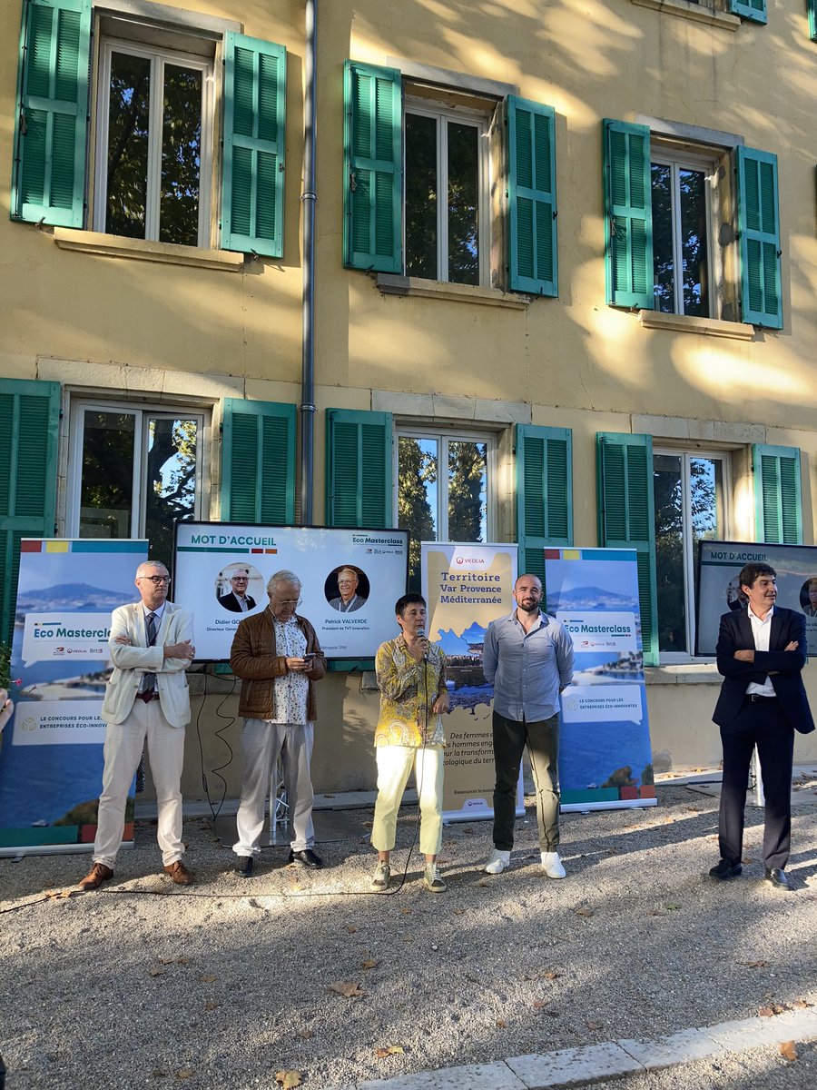 TVT_Innovation's tweet photo. Top départ de la remise des prix de l’Eco Masterclass un lieu magnifique 🤩 : le Jardin Remarquable de Baudouvin à La Valette-du-Var. 🌳
#ecomasterclass #ecoinnovation https://t.co/qtM81VtTOf