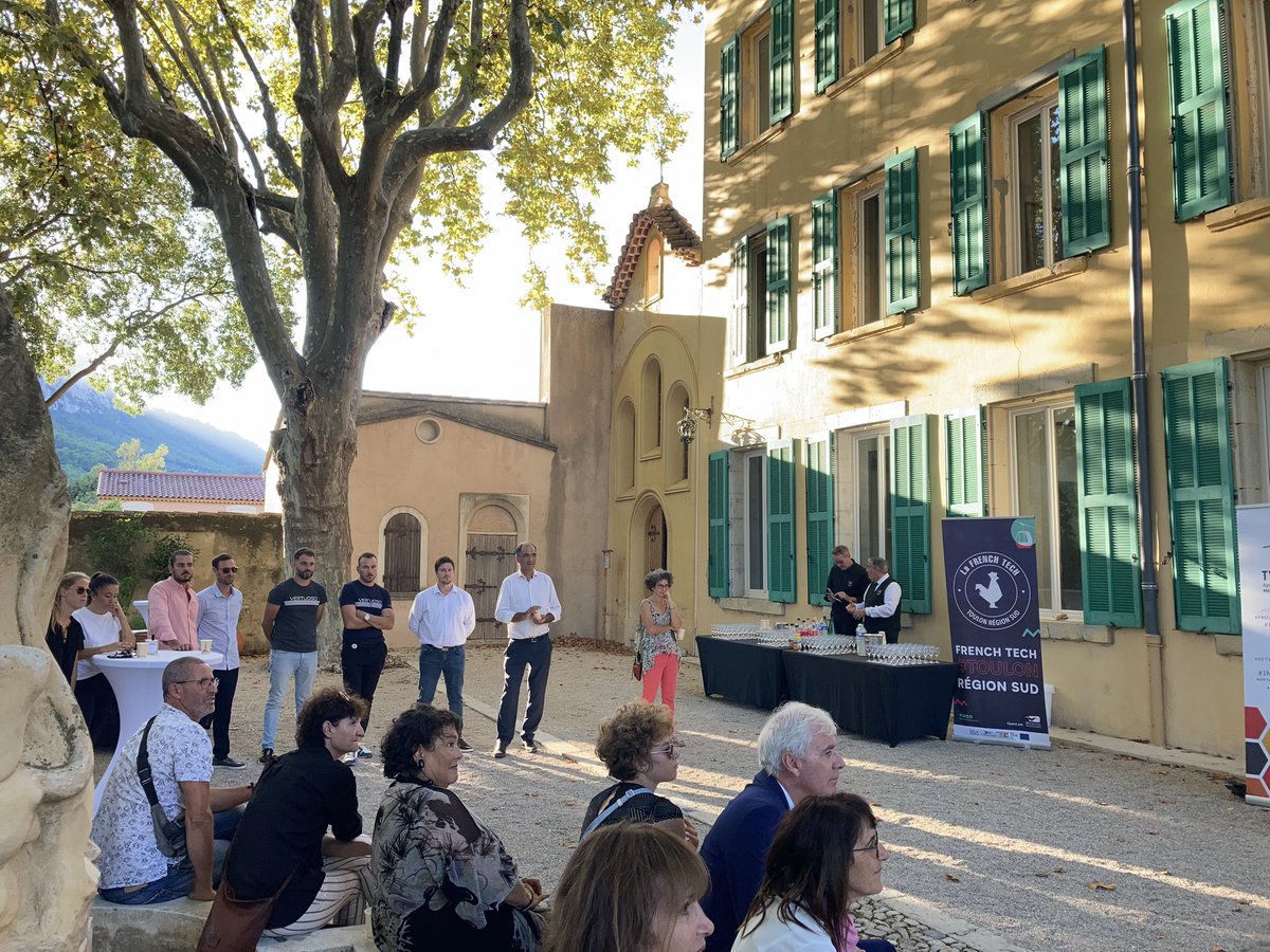 TVT_Innovation's tweet photo. Top départ de la remise des prix de l’Eco Masterclass un lieu magnifique 🤩 : le Jardin Remarquable de Baudouvin à La Valette-du-Var. 🌳
#ecomasterclass #ecoinnovation https://t.co/qtM81VtTOf