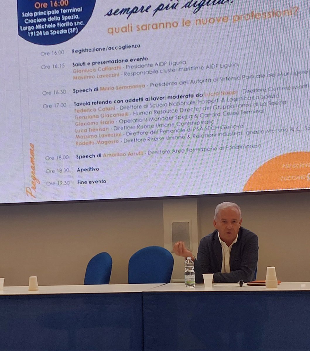 Termina l'incontro #aidpliguria- molto partecipato - a #laspezia con l'intervento del Direttore Area Formazione di #Fondimpresa #amarildoarzuffi a cui seguirà l'aperitivo di networking.🍸