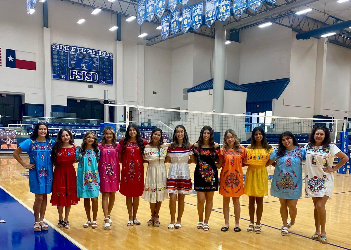 SeraQRamirez's tweet photo. Homecoming Week - Fiesta Day🪅 @FortStocktonISD #ProwlerPower #QueensOfTheCourt https://t.co/TYQ4G7p4ui