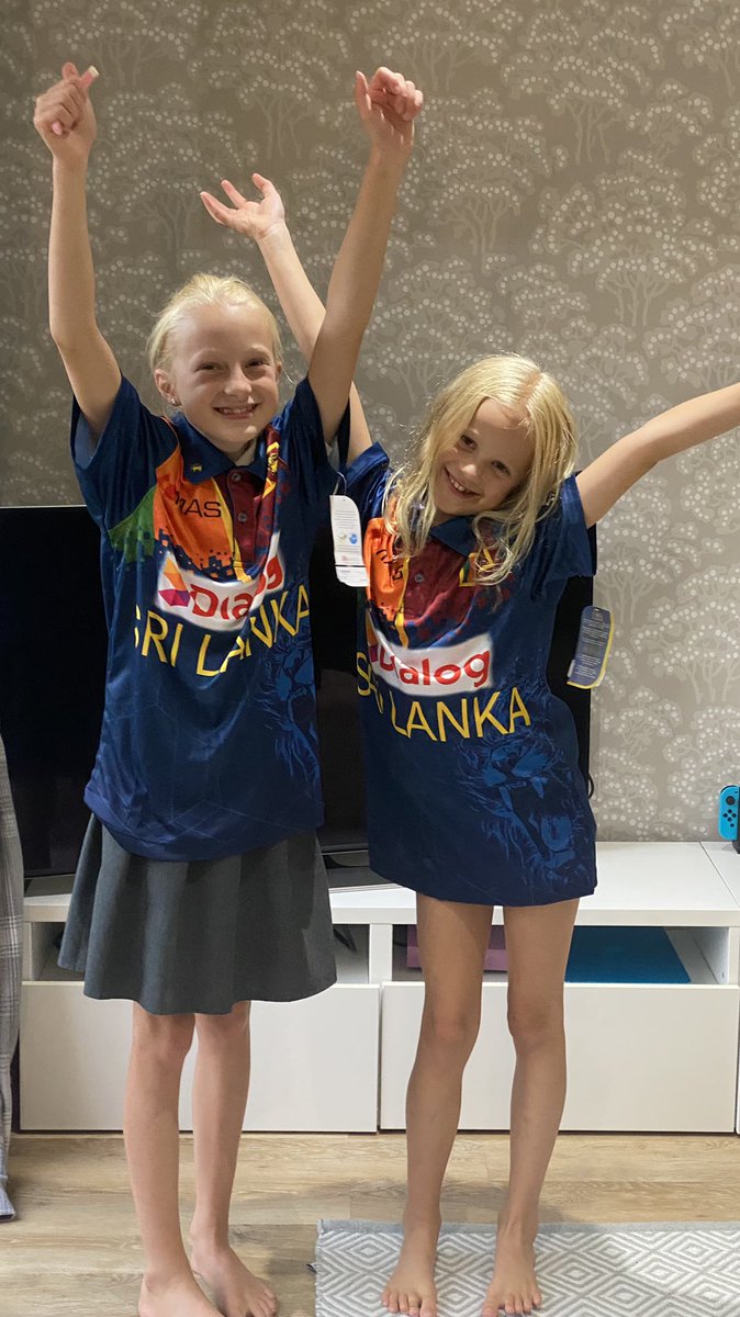 elitebandwagon's tweet photo. Cant believe my niece’s are Sri Lankan fans too 🙀 https://t.co/AuGGnQnxHG